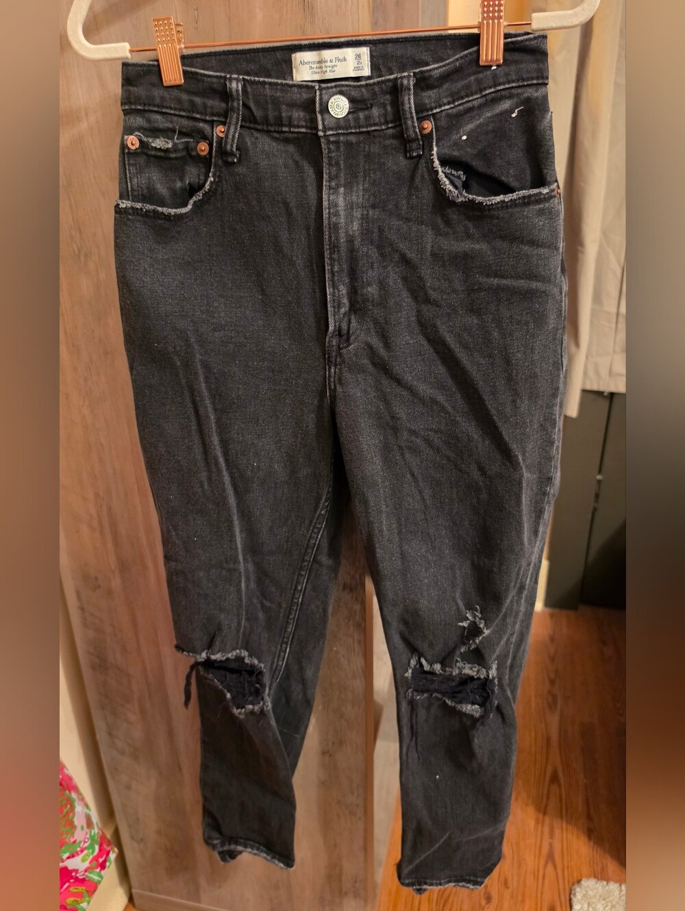 Abercrombie & Fitch Black Distressed Skinny Jeans